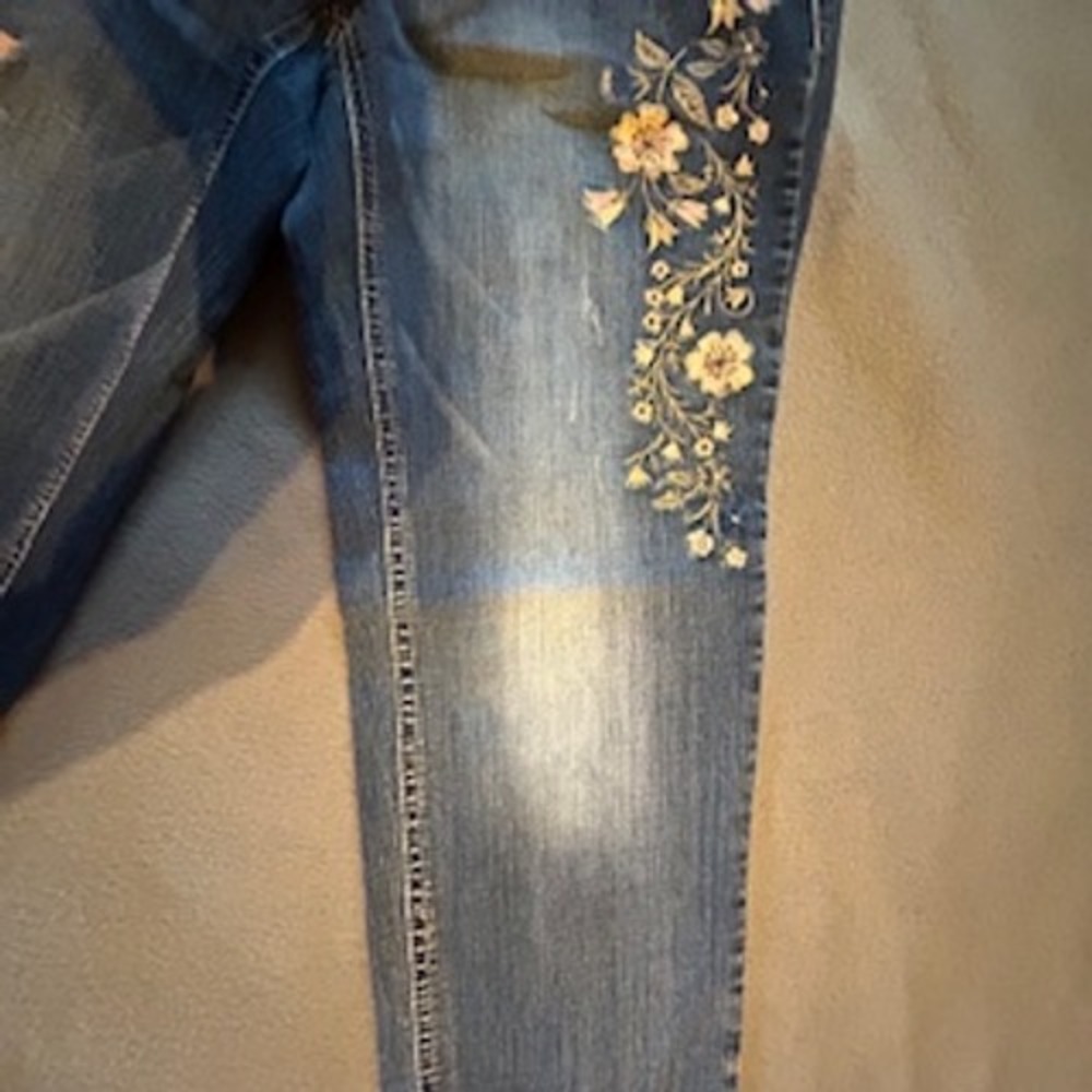 Vintage America Blues Bestie Jeans Skinny Floral Embroidered Denim Size 8/29 R - Picture 15 of 15